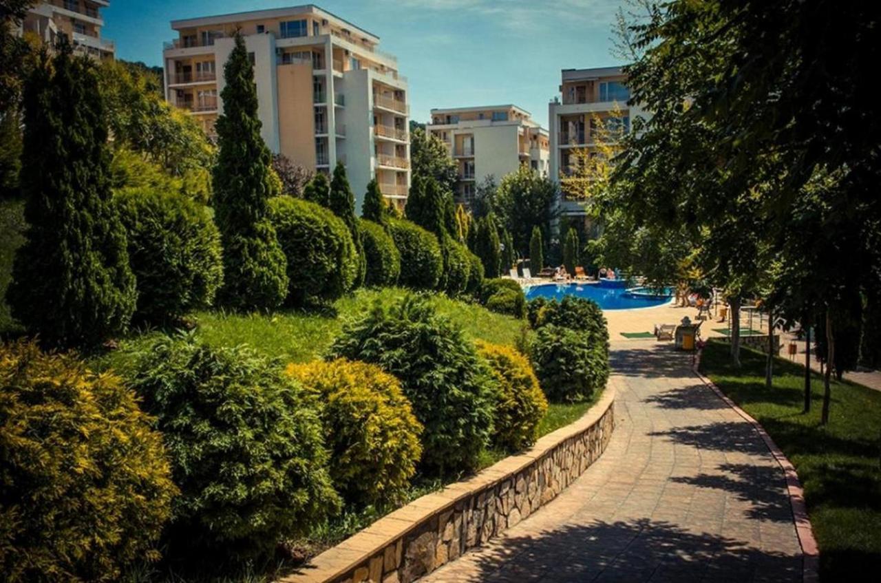 Fort Noks - Menada Apartments Sveti Vlas Exteriör bild