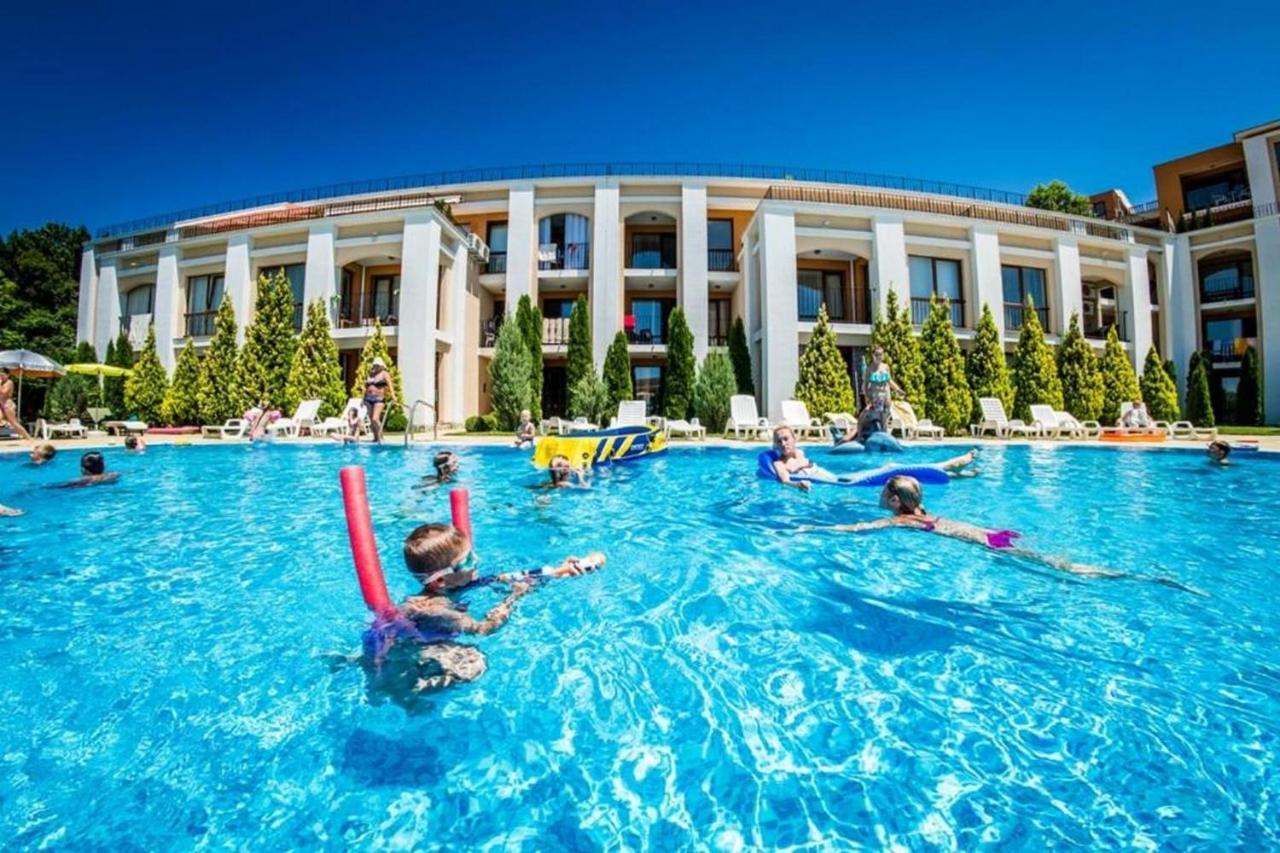 Fort Noks - Menada Apartments Sveti Vlas Exteriör bild