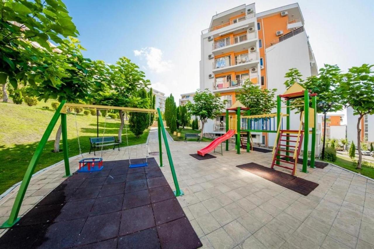 Fort Noks - Menada Apartments Sveti Vlas Exteriör bild
