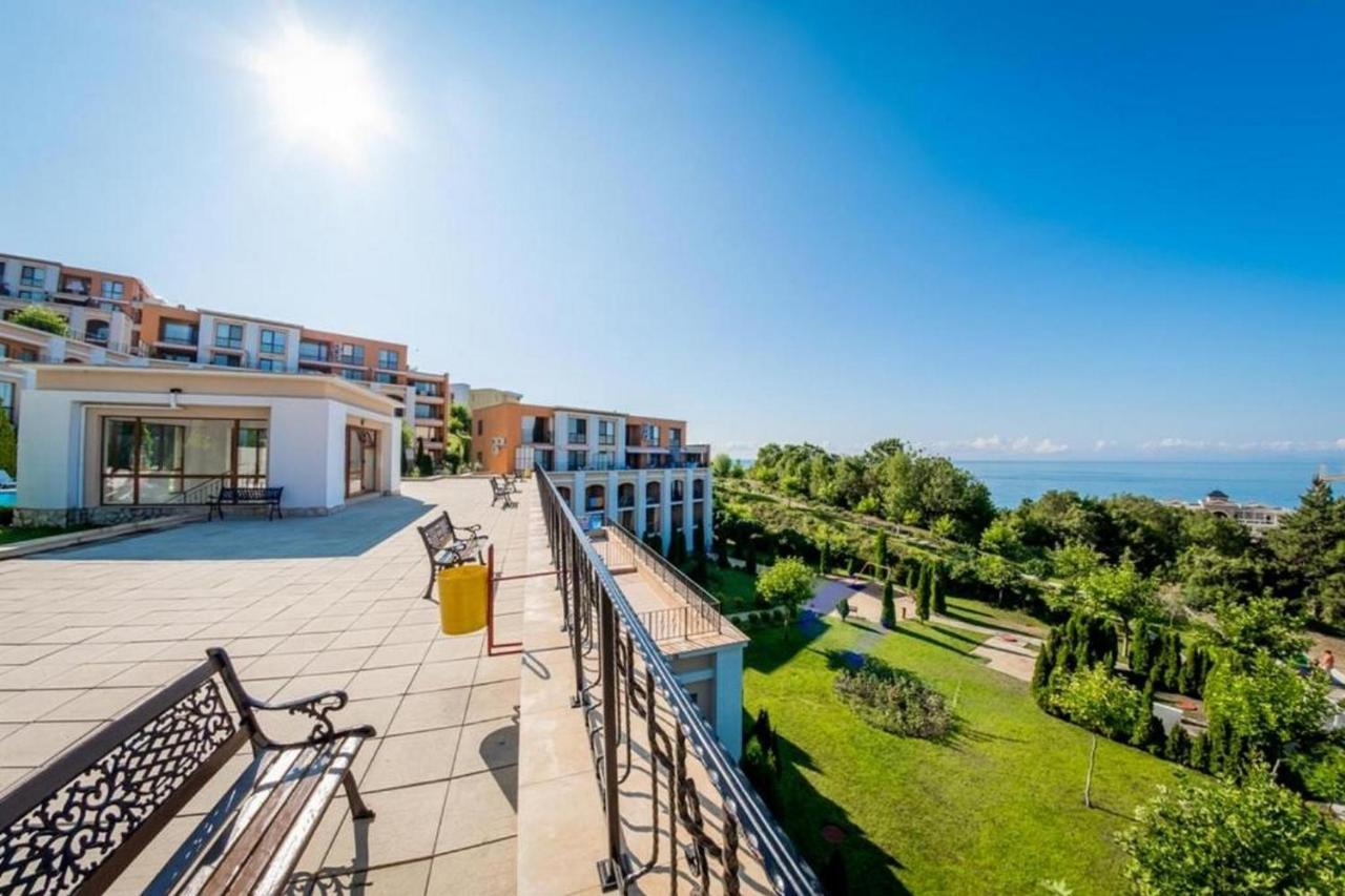 Fort Noks - Menada Apartments Sveti Vlas Exteriör bild
