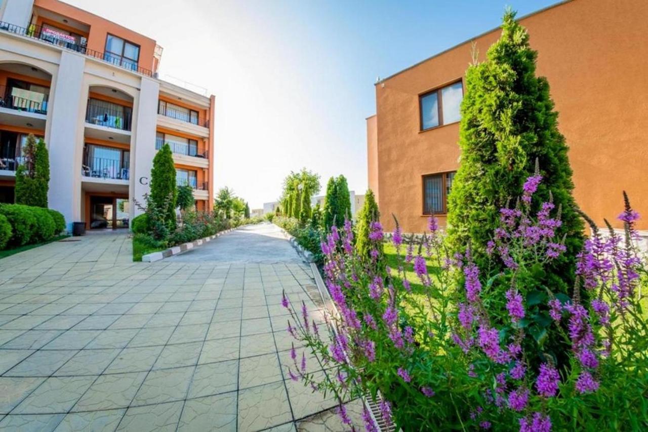 Fort Noks - Menada Apartments Sveti Vlas Exteriör bild