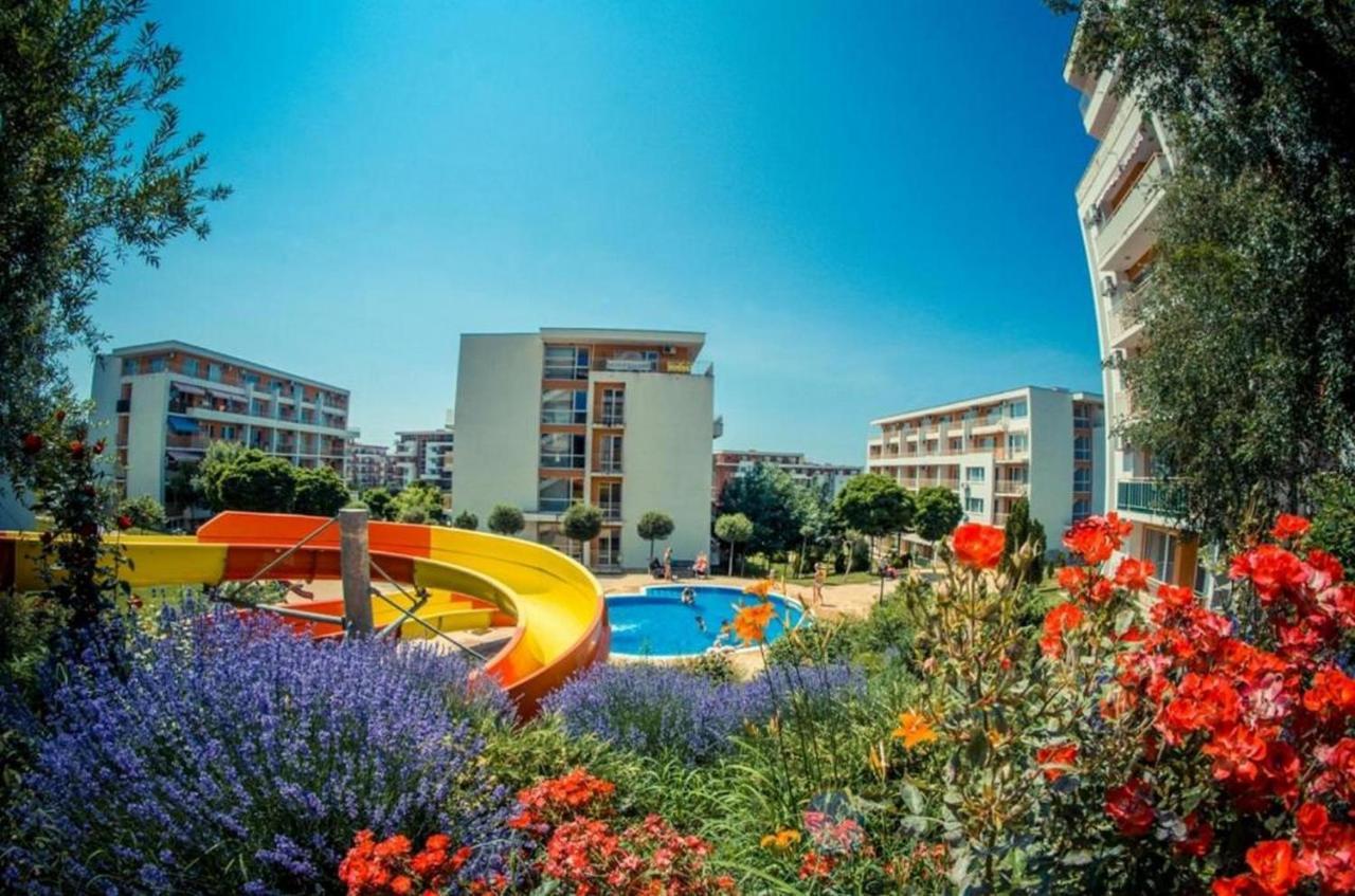 Fort Noks - Menada Apartments Sveti Vlas Exteriör bild