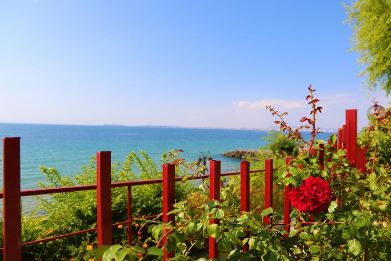 Fort Noks - Menada Apartments Sveti Vlas Exteriör bild