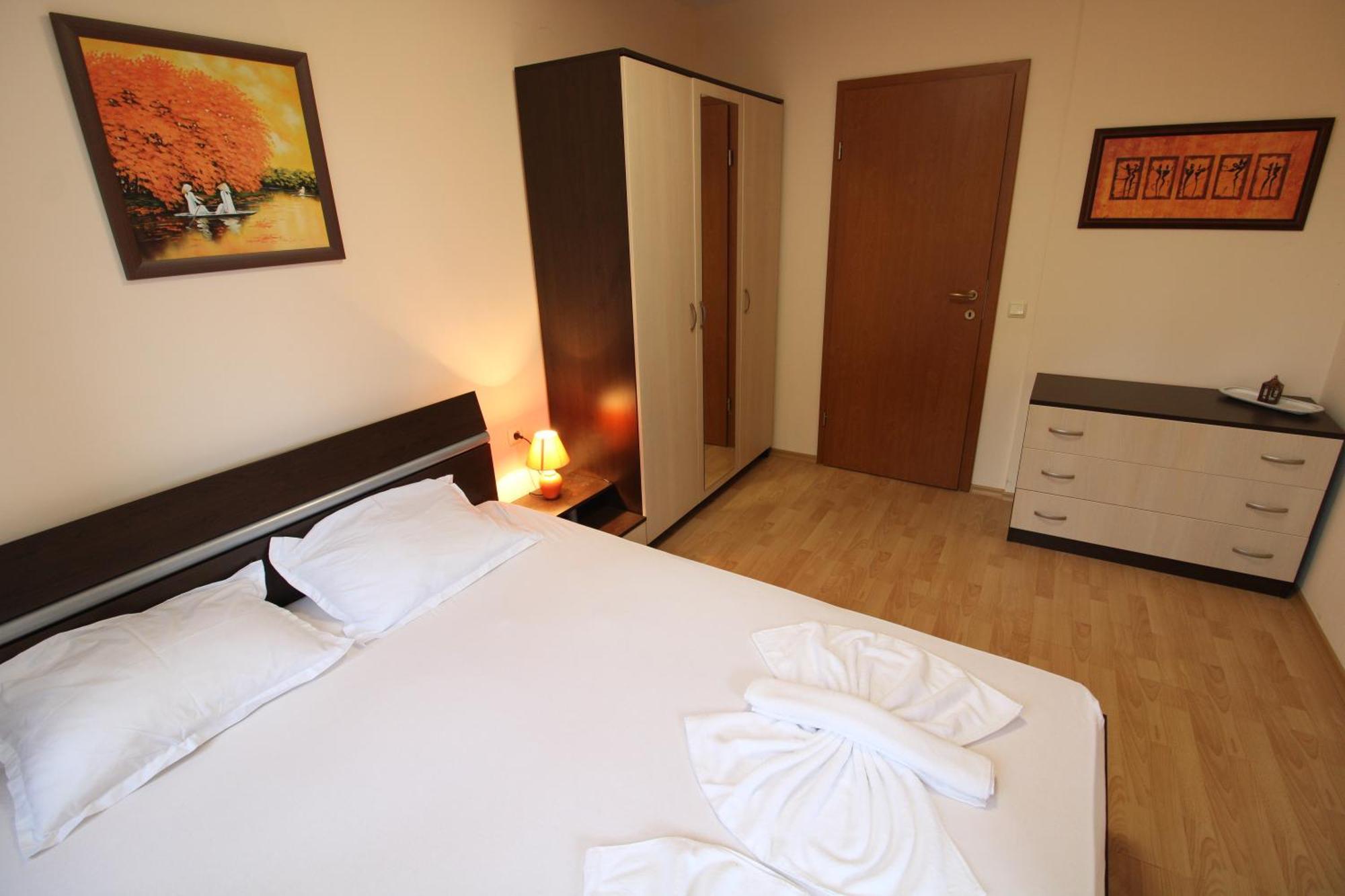 Fort Noks - Menada Apartments Sveti Vlas Rum bild